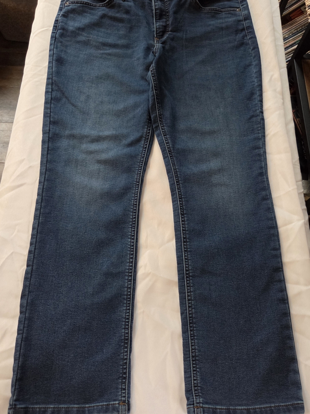 Lee Women's Fleece Lined Straight Jeans in Medium Indigo